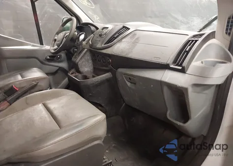 2019 Ford Transit-250 z USA, uszkodzony, nr VIN 1FTYR1ZM6KKB81763